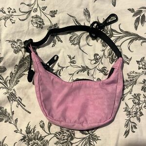 Baggu Crescent bag charm Peony